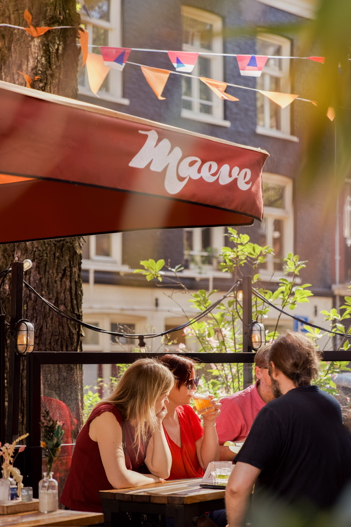 Bar Maeve